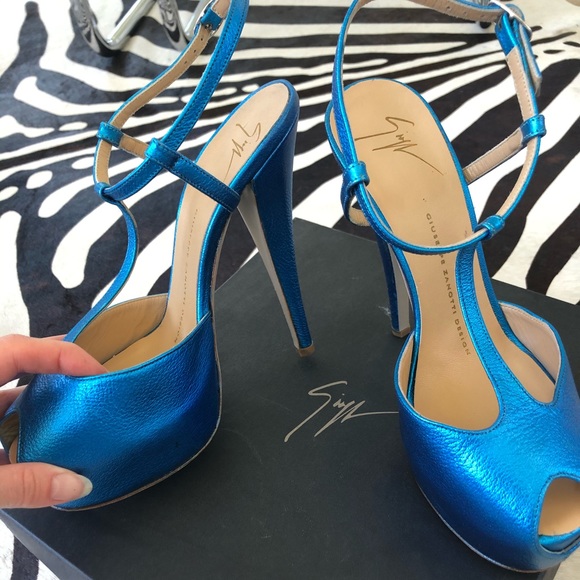 Giuseppe Zanotti Metallic Platform Heels 38/7.5 - Picture 5 of 6